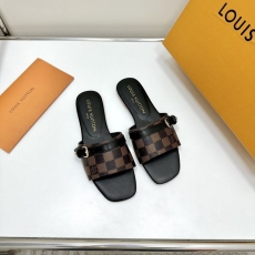 Louis Vuitton Slippers